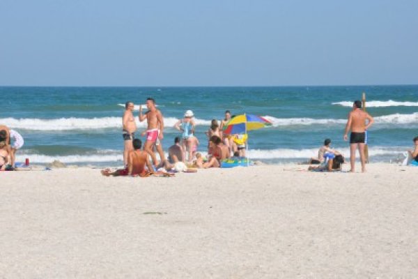 Tot mai puţini turişti străini aleg litoralul